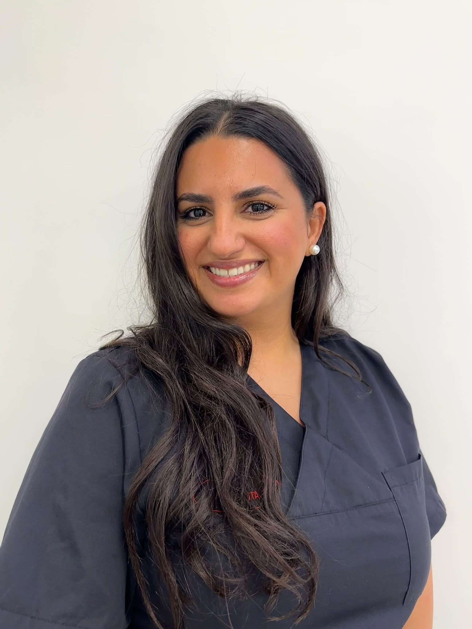 Dr. Sara Khodadust